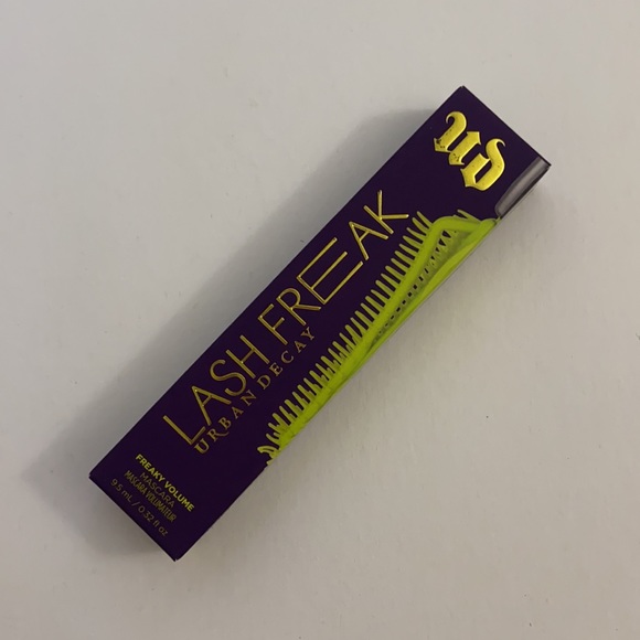 Unopened/ Brand New Mascaras - Picture 7 of 9